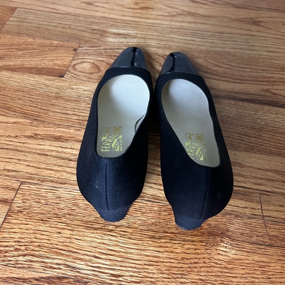 Salvatore Ferragamo Black Leather Cap Toe Heels - Picture 5 of 10